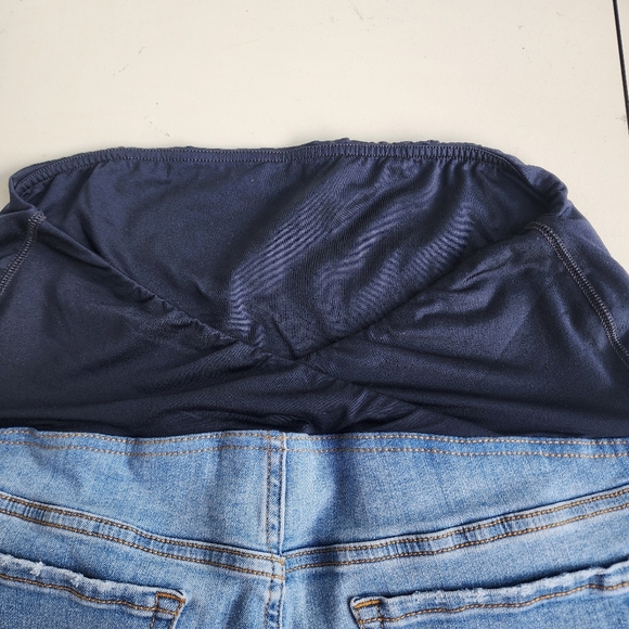 Isabel by Ingrid & Isabel Maternity Womens Midi Shorts Cuffed Hem Blue Size 16 - Picture 10 of 10